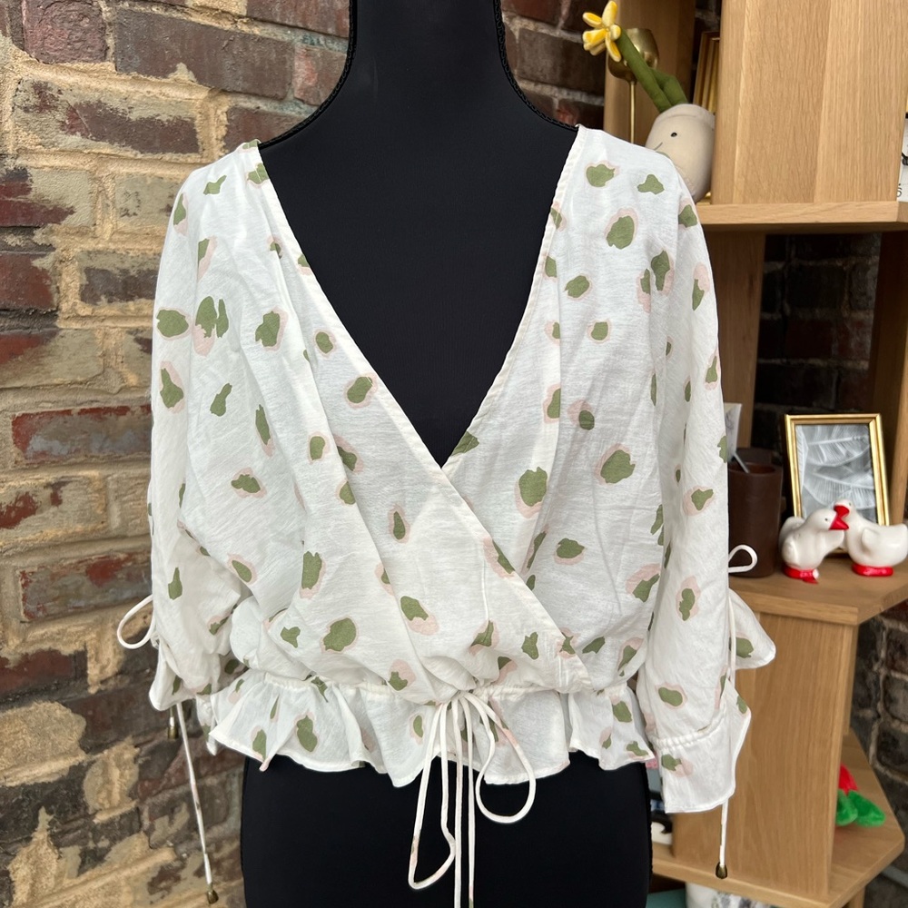 Petal & Pup Patterned Wrap Top White and Green Women’s 2 - V Neck